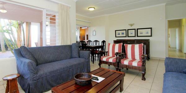 Die Strandhuis Umdloti Luaran gambar