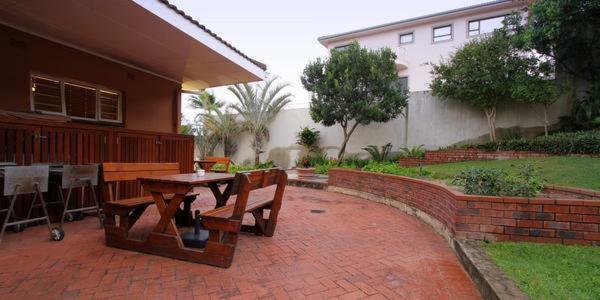 Die Strandhuis Umdloti Luaran gambar