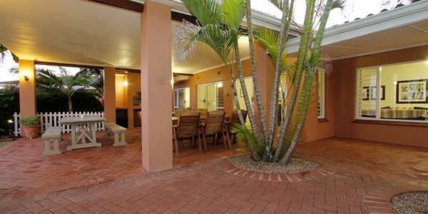 Die Strandhuis Umdloti Luaran gambar