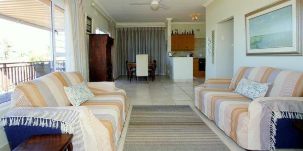 Die Strandhuis Umdloti Luaran gambar