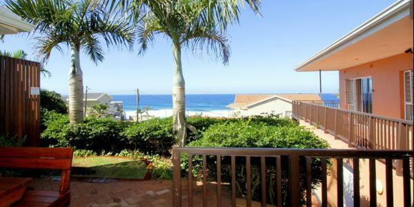 Die Strandhuis Umdloti Luaran gambar